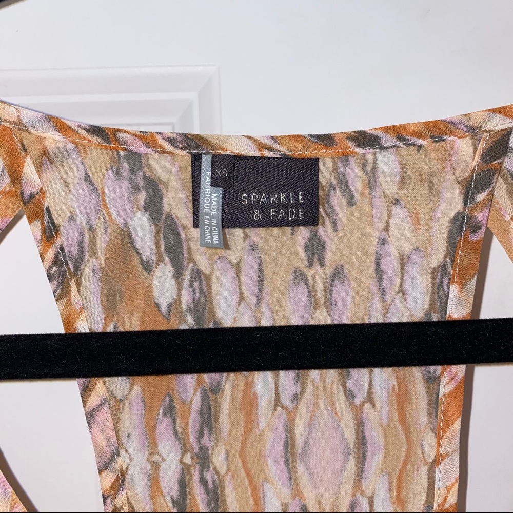 Like New- Sparkle & Fade Button Up Blouse Xs - image 3